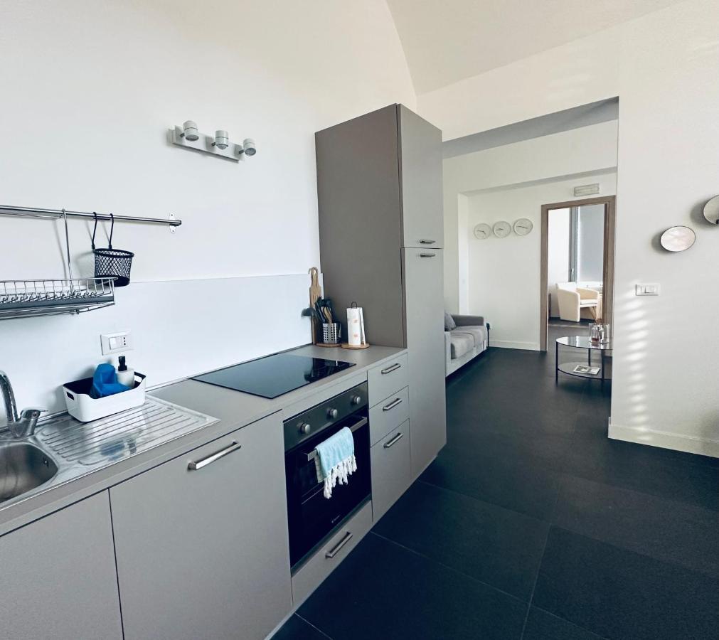 Eureka Apartment Catania Bagian luar foto